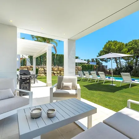 Vacation Marbella I Chloe The Golfer, Infinity Pool, Rooftop Views, New-built