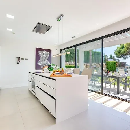 Vacation Marbella I Chloe The Golfer, Infinity Pool, Rooftop Views, New-built